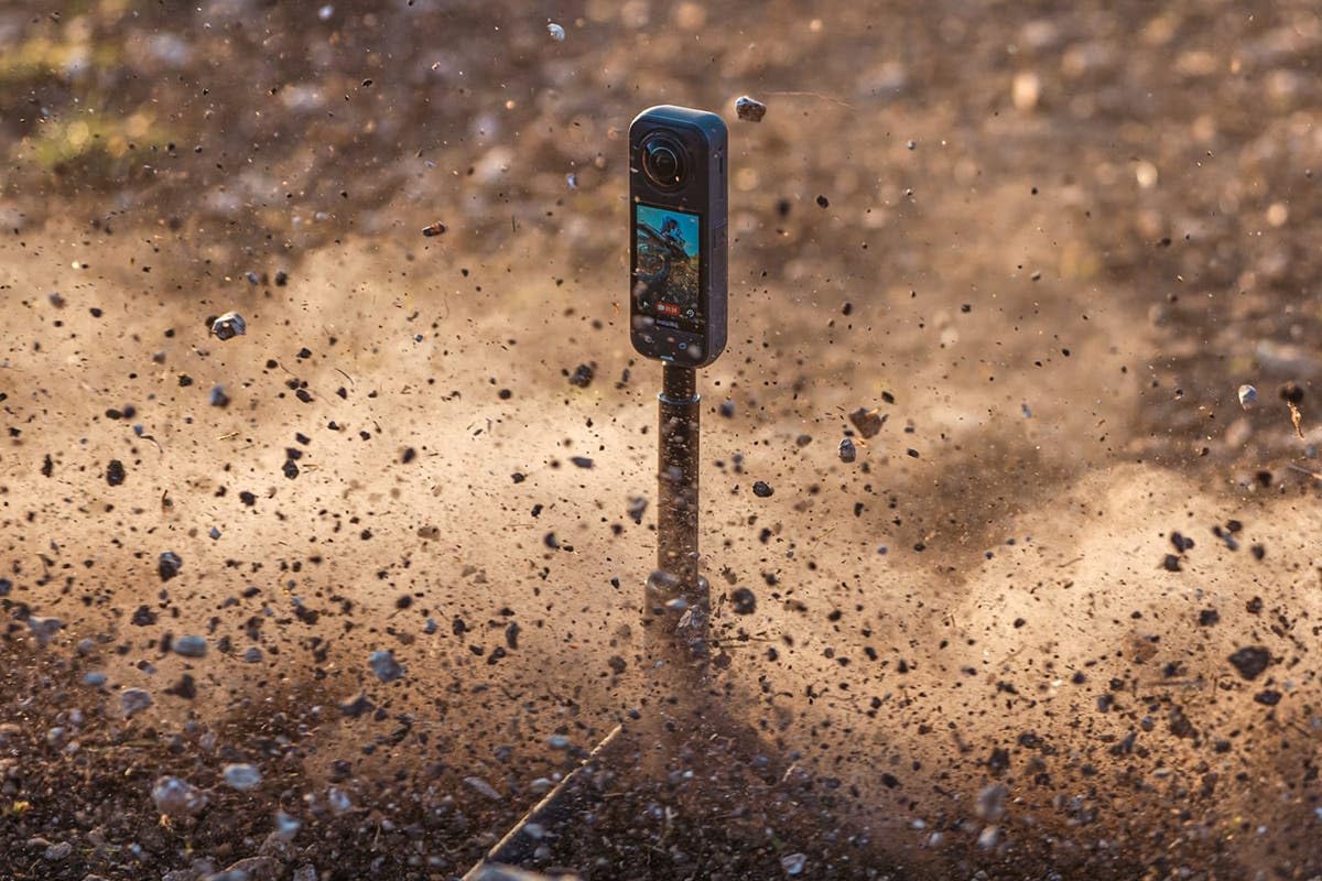 insta360 X5 Standard Bundle - Waterproof 8K 360° Action Camera